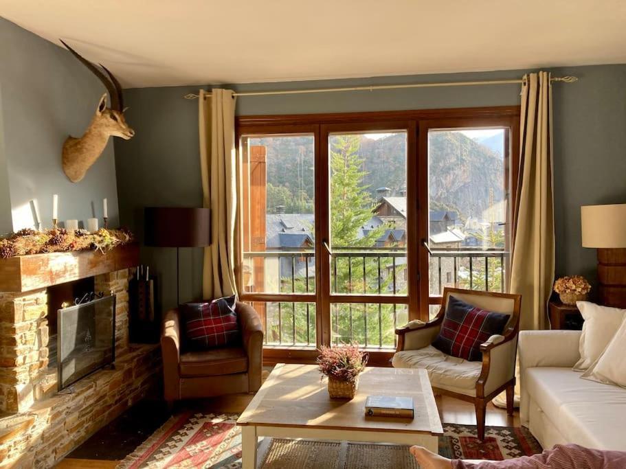 Elegante Apartamento En Escarrilla Con Vistas Al Valle Екстер'єр фото