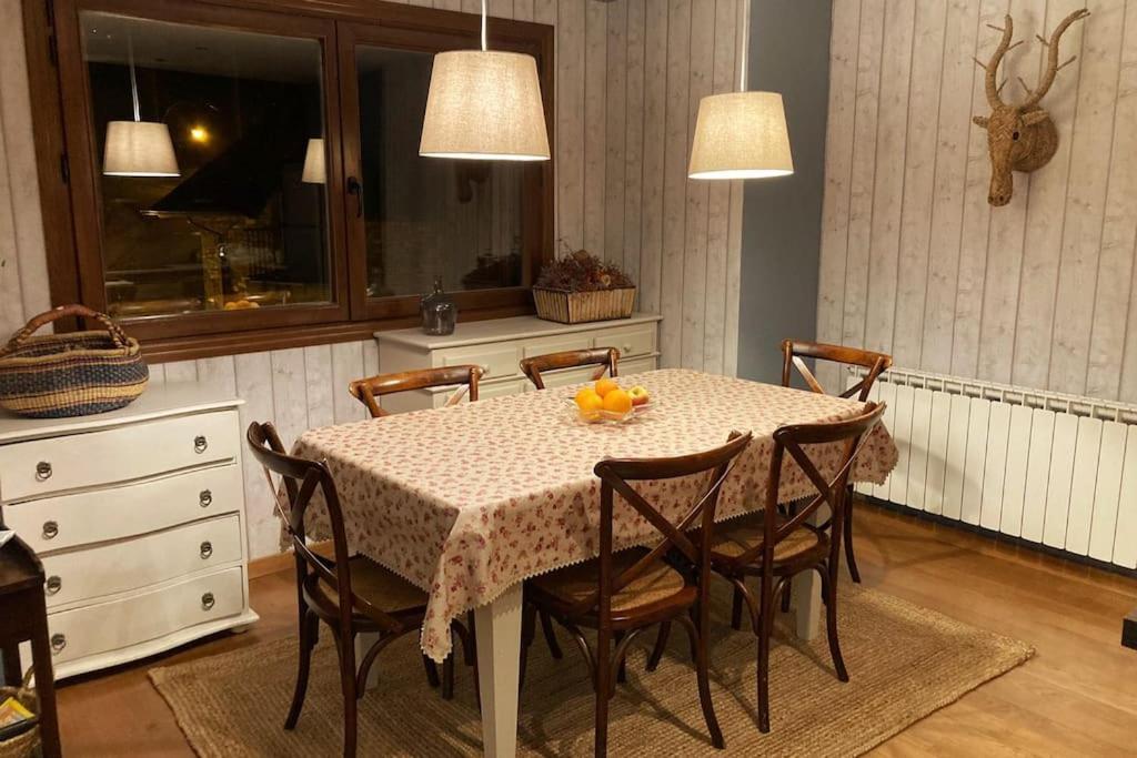 Elegante Apartamento En Escarrilla Con Vistas Al Valle Екстер'єр фото