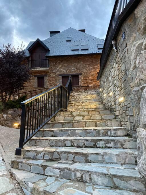 Elegante Apartamento En Escarrilla Con Vistas Al Valle Екстер'єр фото