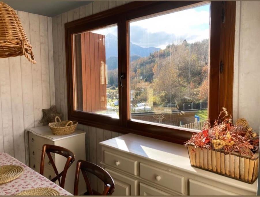 Elegante Apartamento En Escarrilla Con Vistas Al Valle Екстер'єр фото
